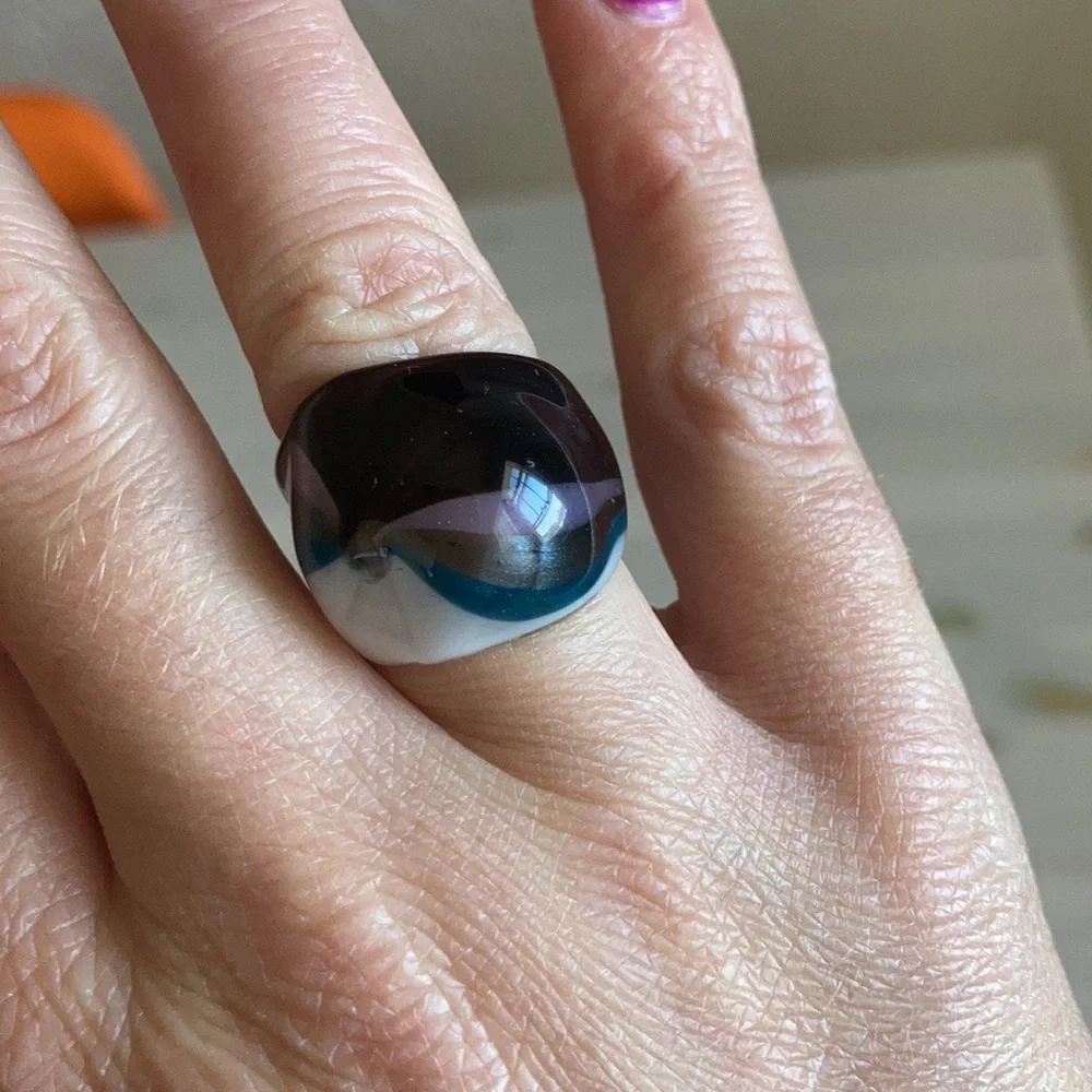 Handcrafted Glass ring - Picture 5 of 5